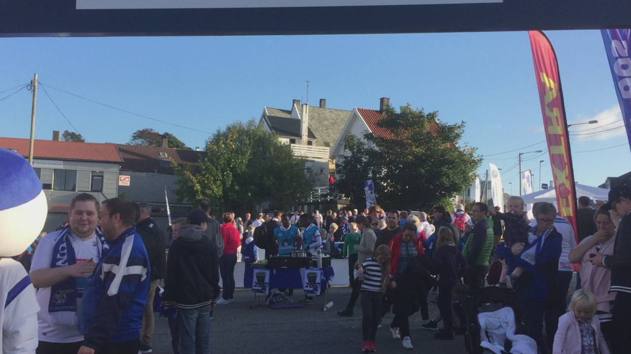 Fanzone før Viking.mov